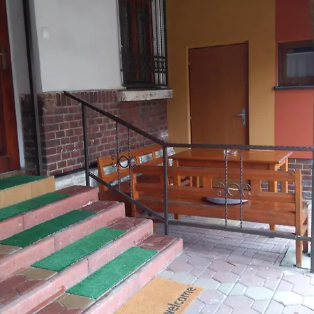 Pars ゲストハウス *